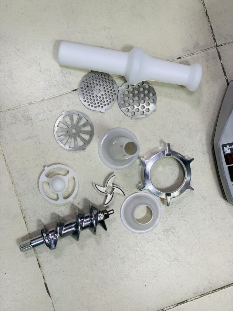 چرخ گوشت کنوود 3000 وات
